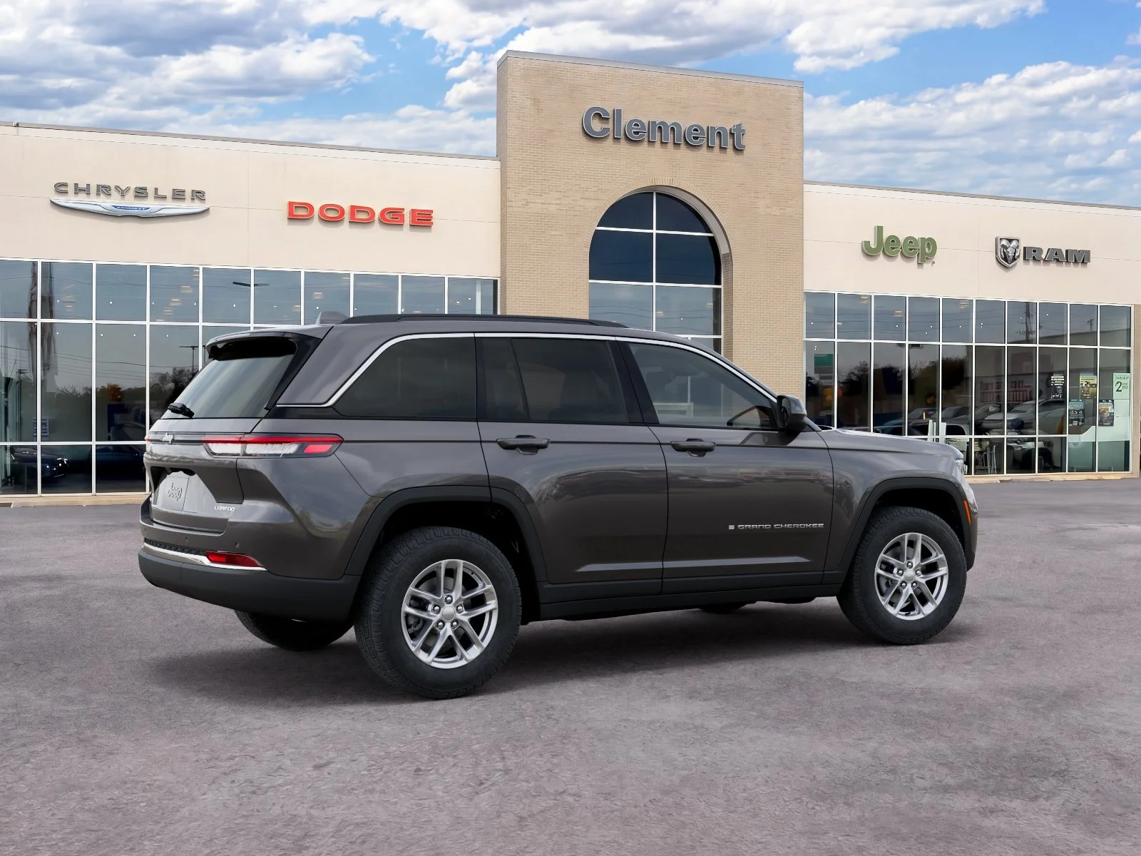 New 2026 Baltic Gray Metallic Clear-Coat Exterior Paint Jeep Laredo X image 33