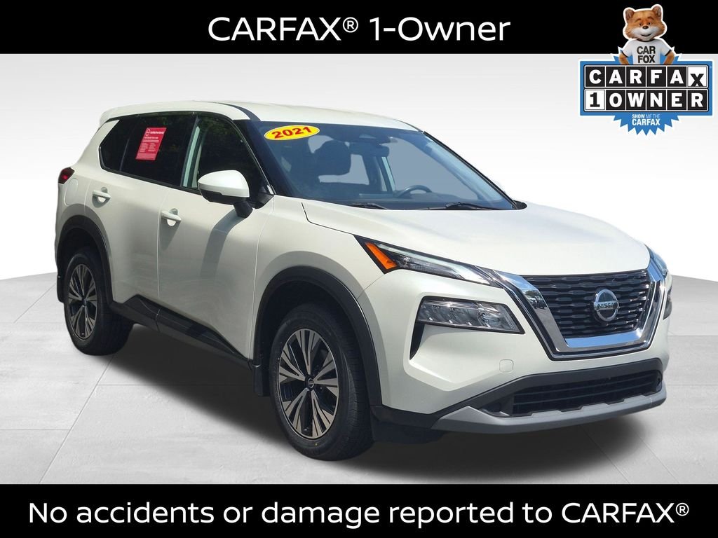 Certified Used 2021 Pearl White Nissan SV image 5