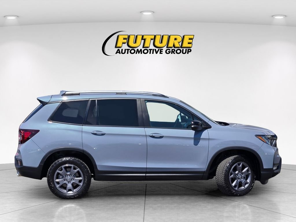 Used 2024 Blue Honda TrailSport image 3