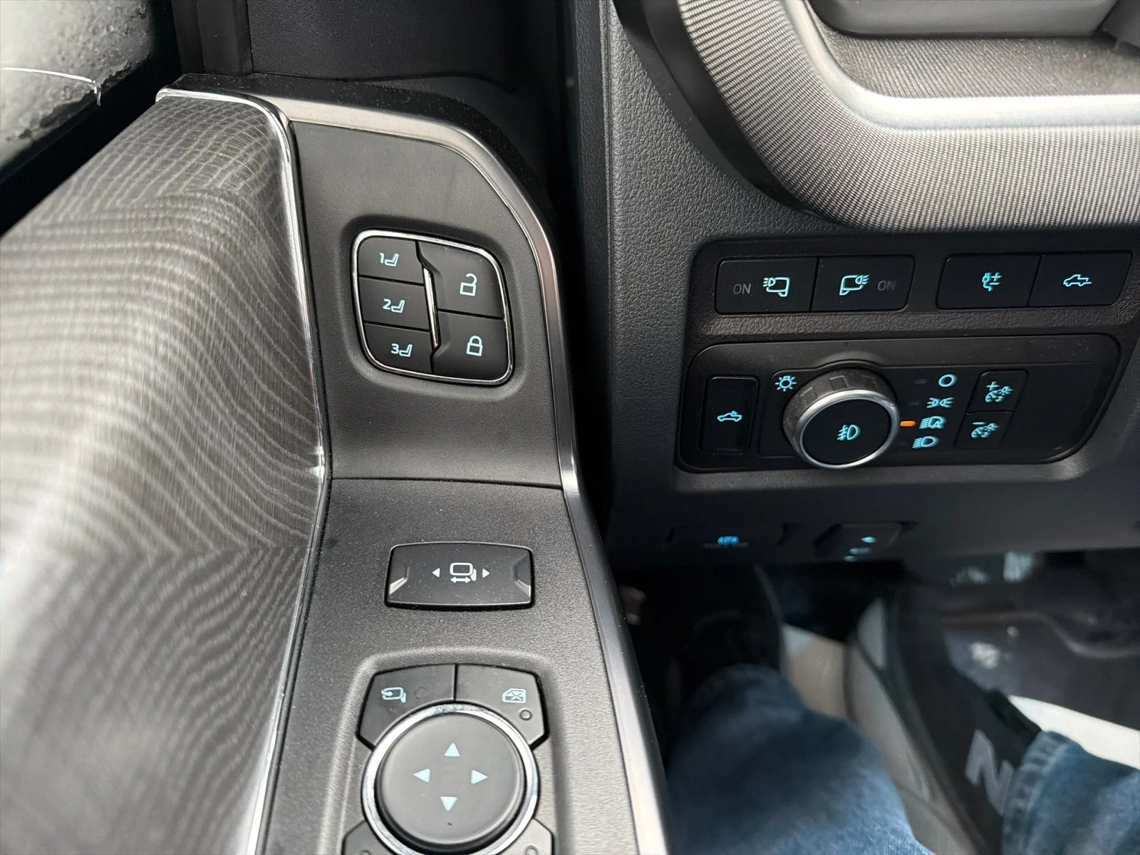 2024 Ford F-250 Super Duty Platinum - Photo 22