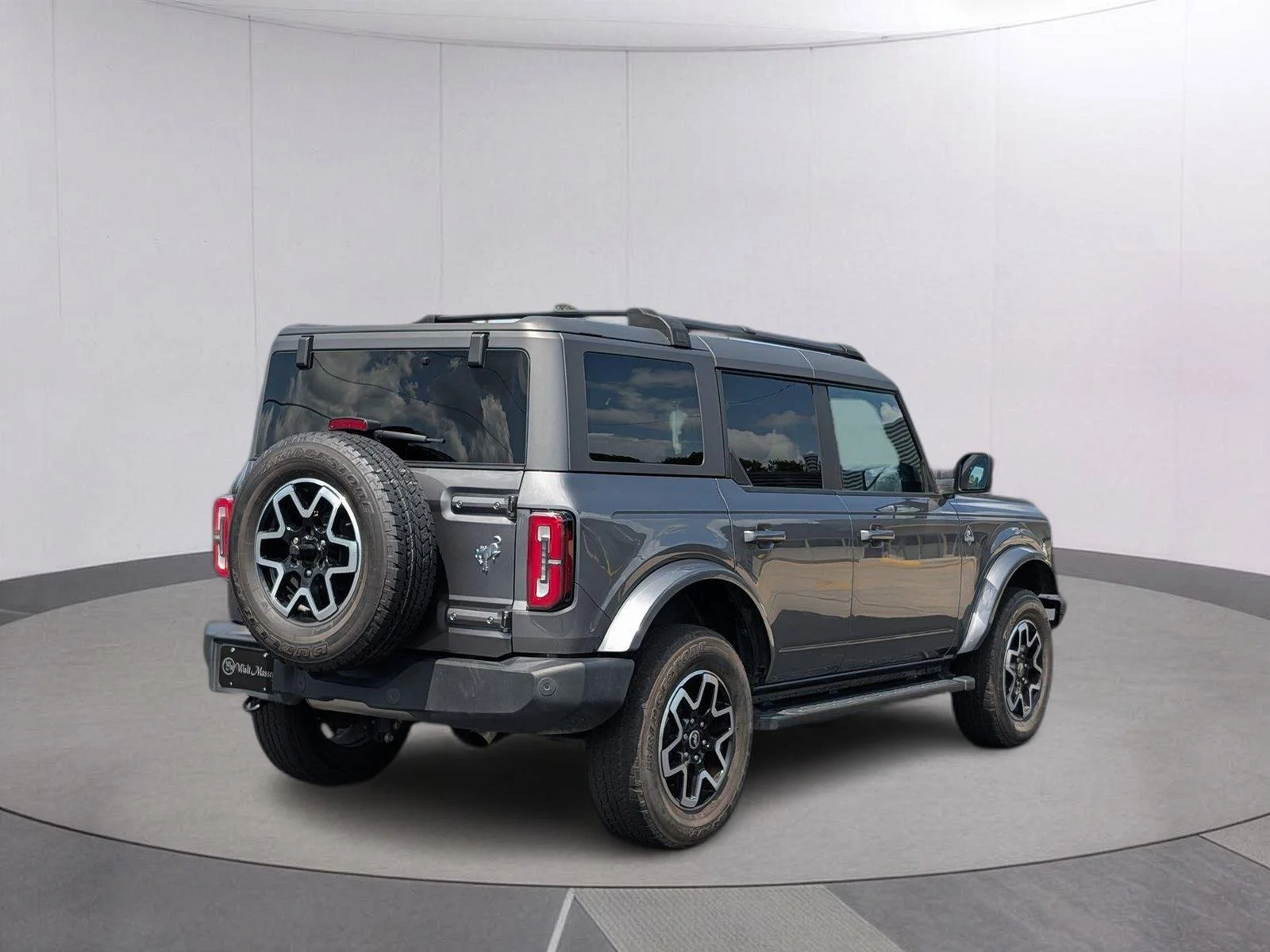 Used 2022 Carbonized Gray Ford Outer Banks image 4