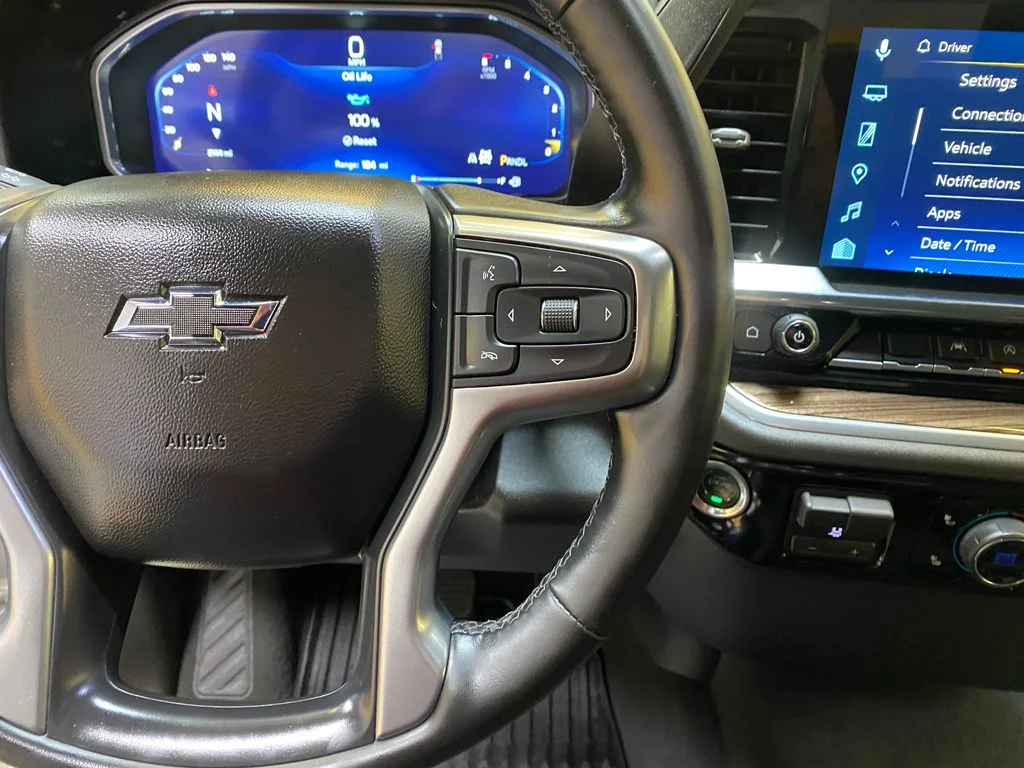 Used 2026 White Chevrolet RST image 32