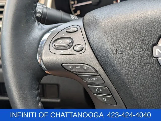 Used 2023 Red Nissan Platinum image 25