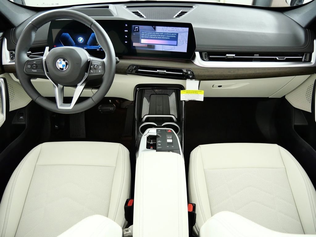 Used 2026 Space Silver Metallic BMW xDrive28i image 6