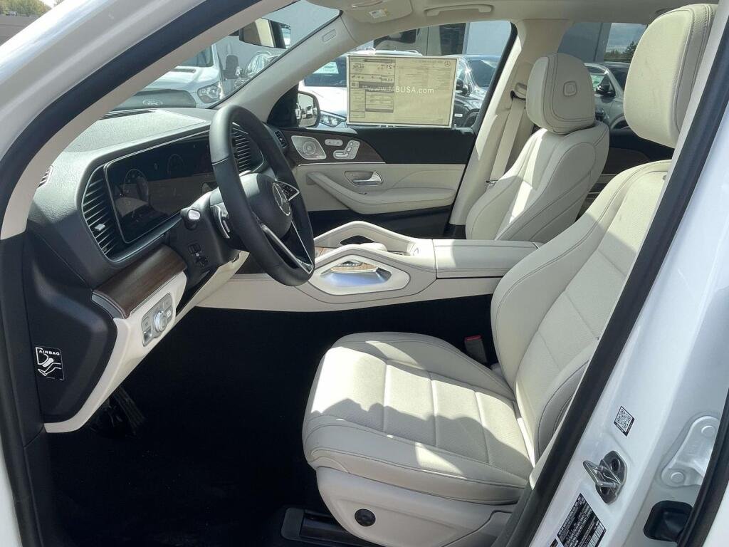 New 2026 Polar White Mercedes-Benz GLE 450 image 17