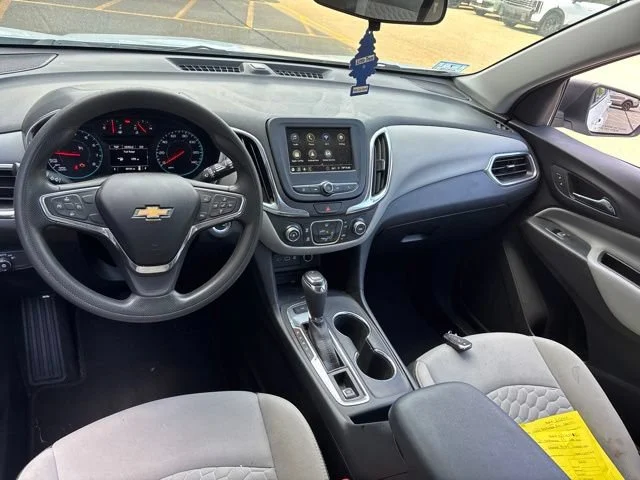 Used 2019 Summit White Chevrolet LS image 13