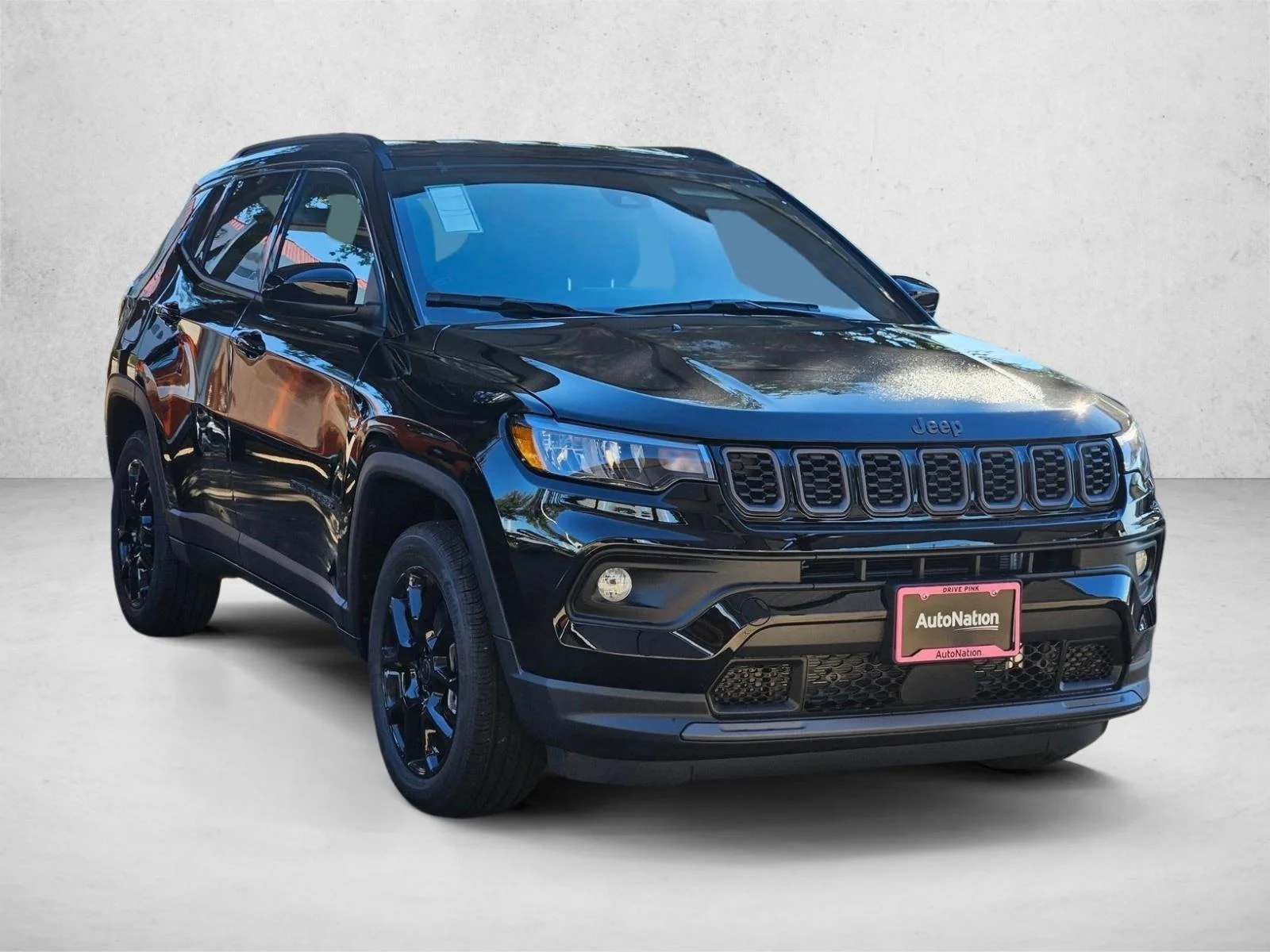 New 2026 Diamond Black Crystal Pearlcoat Jeep Latitude Altitude image 7