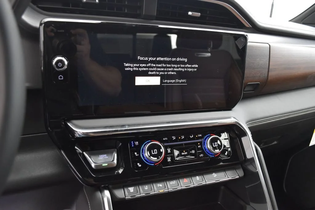 New 2026 Glacier White Tricoat GMC Denali Ultimate image 12