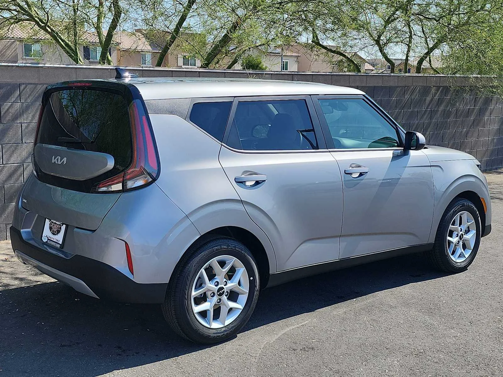 Used 2025 Steel Gray Kia LX image 8