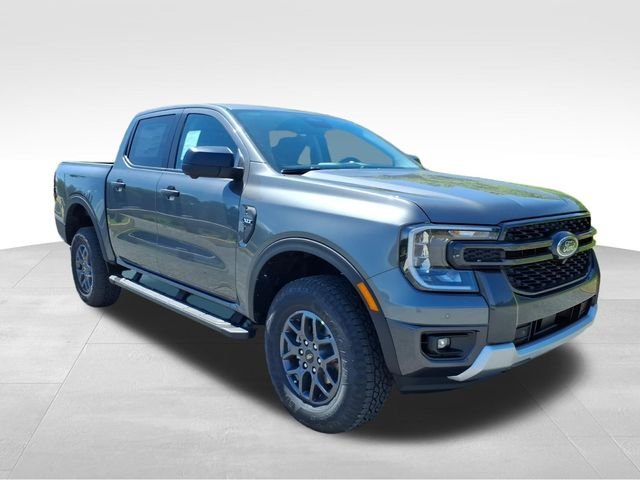 New 2026 Carbonized Gray Metallic Ford XLT image 16