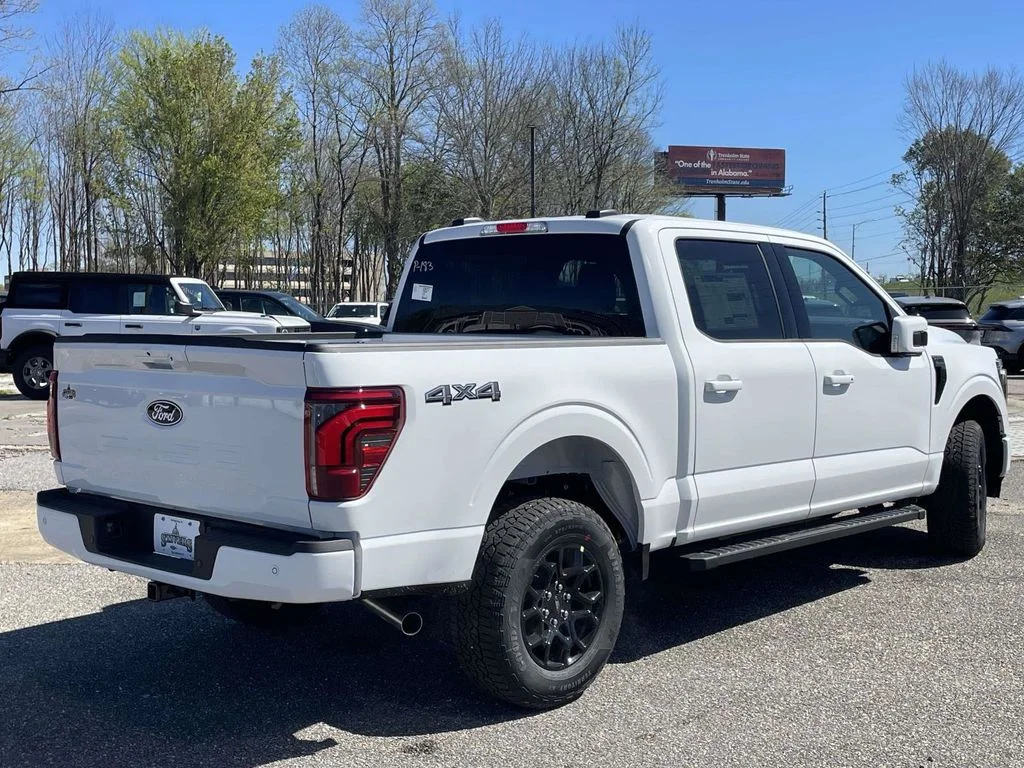New 2026 Oxford White Ford Lariat® image 3