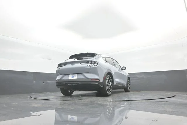New 2026 Glacier Gray Metallic Tri-coat Ford Select image 37