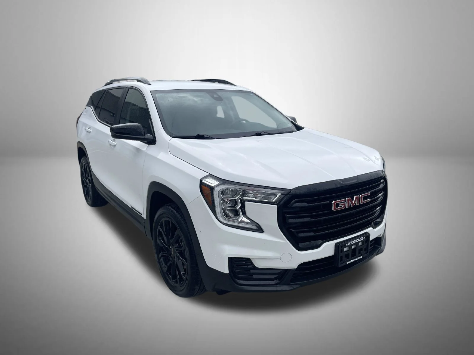Used 2024 White GMC SLE image 5
