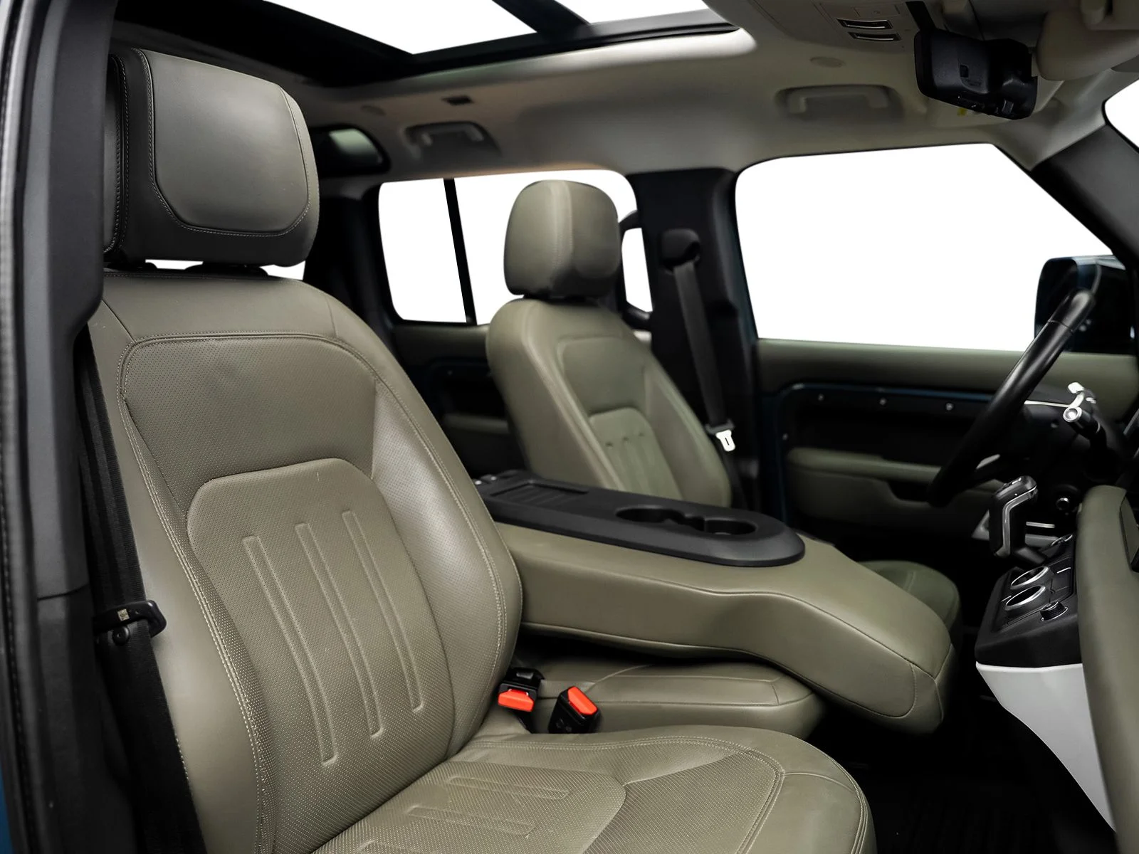Used 2020 Blue Land Rover HSE image 34