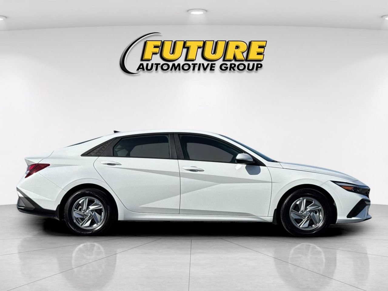 New 2026 White Hyundai SE image 2