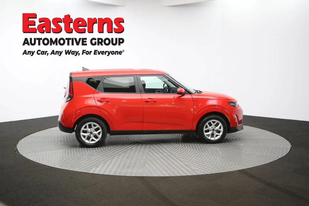 Used 2024 Red Kia LX image 40