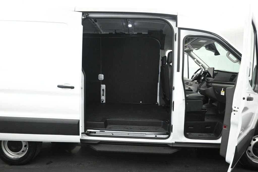 New 2026 Oxford White Ford Base image 16