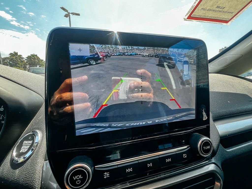 Used 2020 Gray Ford SE image 23