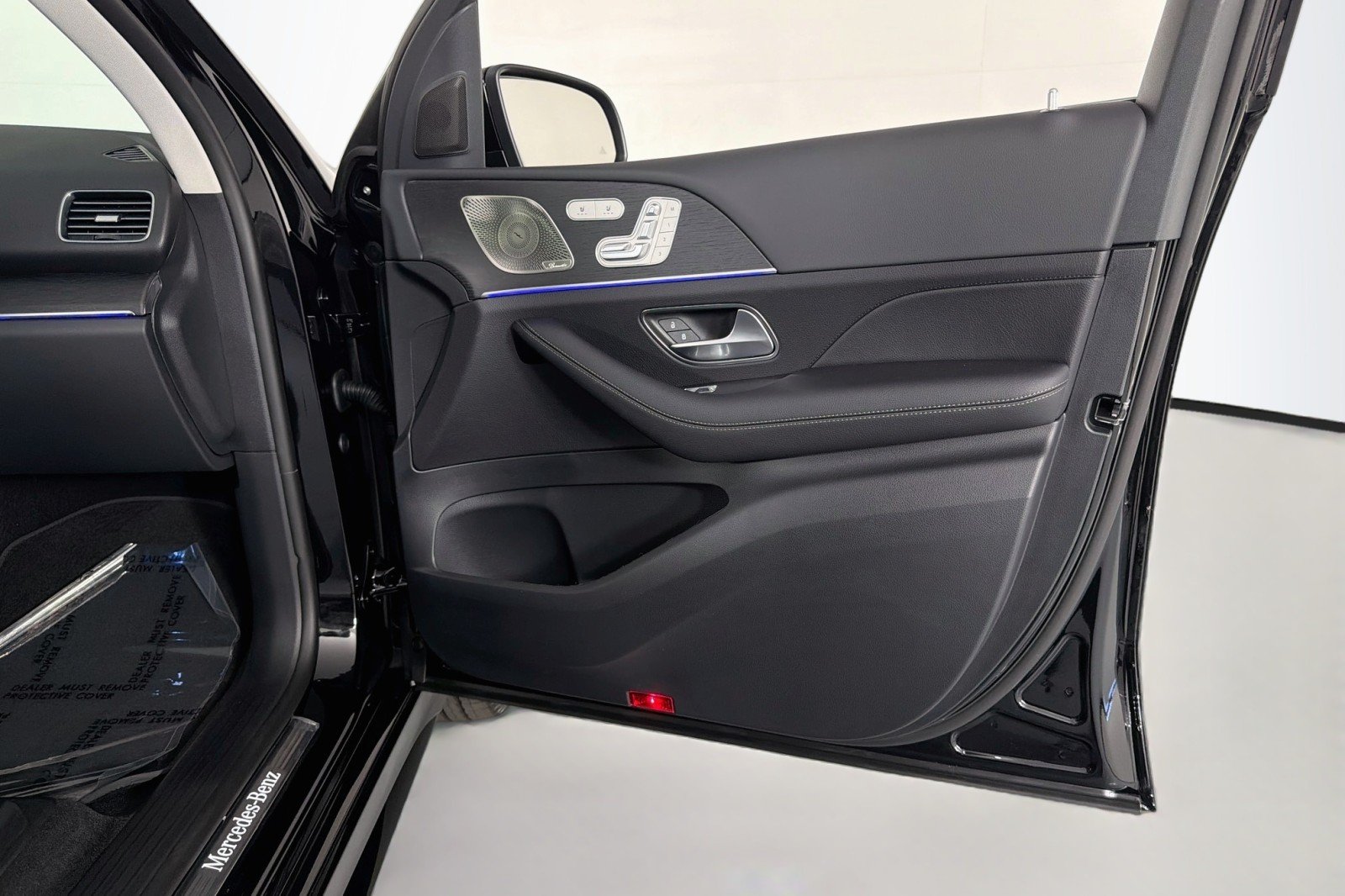 New 2026 Obsidian Black Metallic Mercedes-Benz GLE 450 4MATIC® SUV image 23