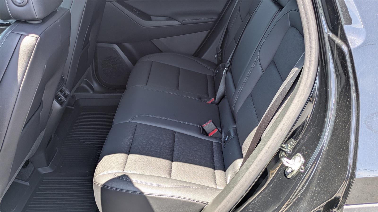 New 2026 Mosaic Black Metallic Chevrolet LT image 32
