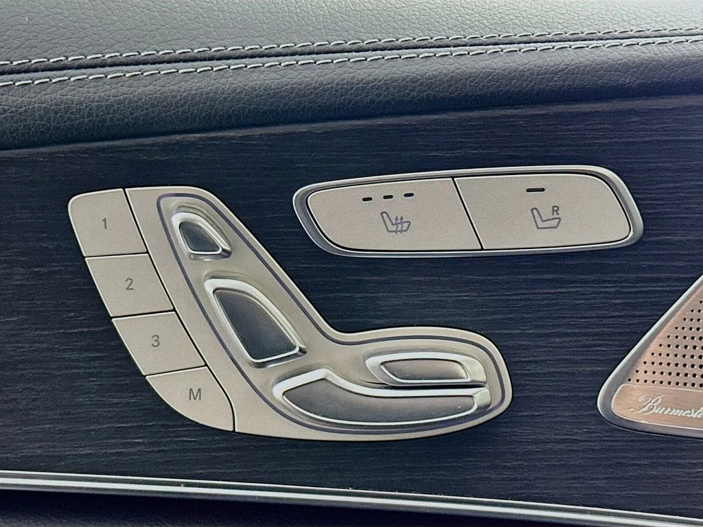 Used 2022 White Mercedes-Benz Base image 19