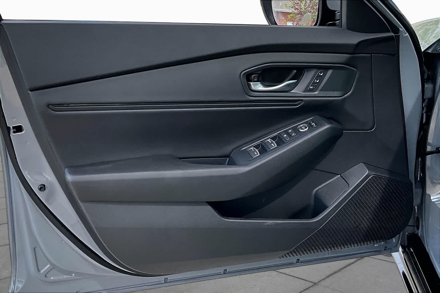 New 2026 Urban Gray Pearl Honda EX-L image 10