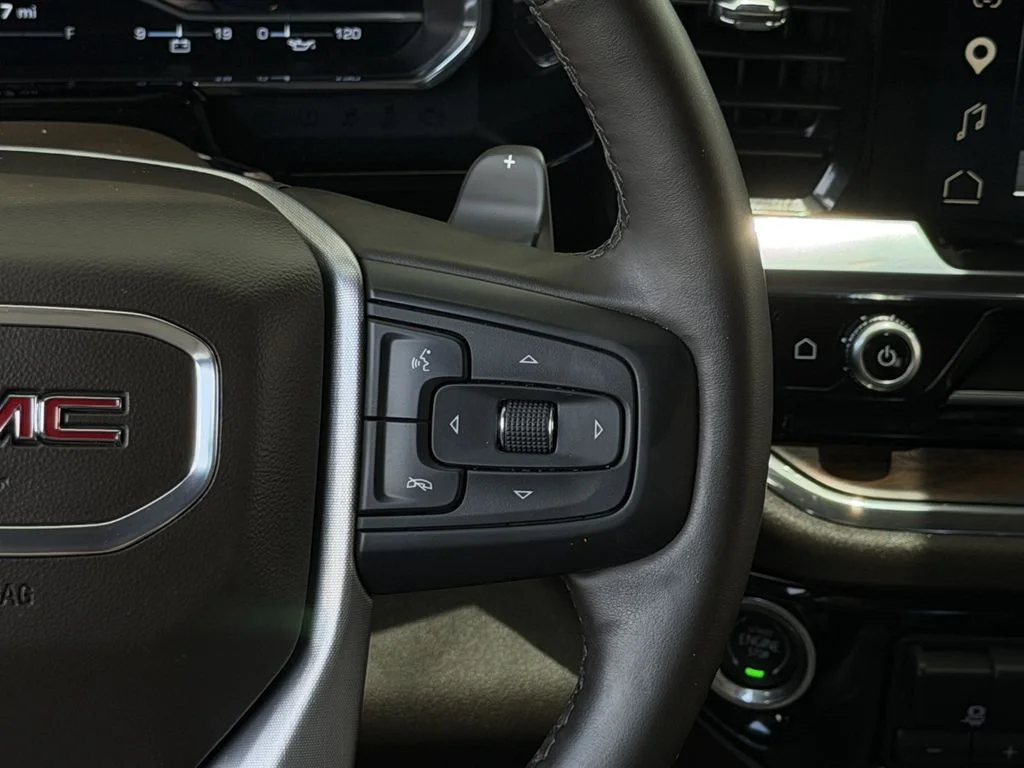 Used 2024 Blue GMC SLT image 17