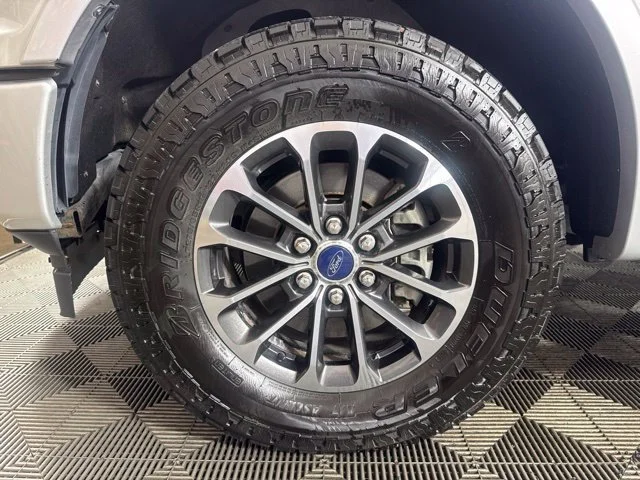Used 2018 Silver Ford XLT image 10