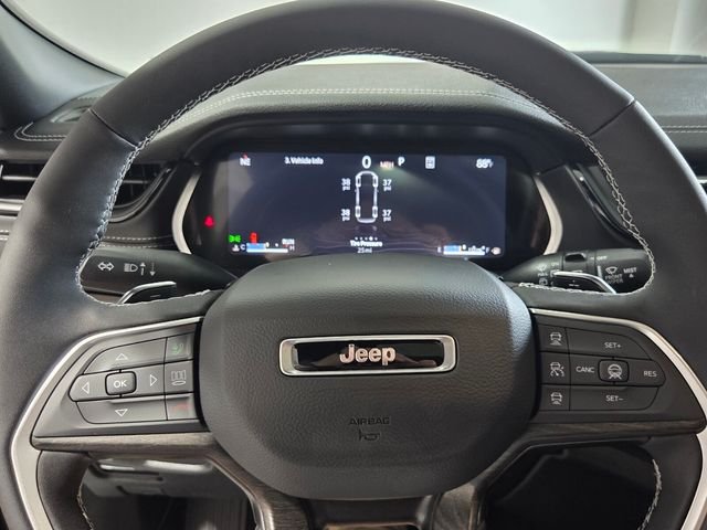 New 2026 Bright White Clear-Coat Exterior Paint Jeep Altitude image 28