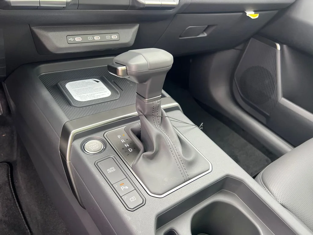 New 2027 White Kia X-Line SX image 25