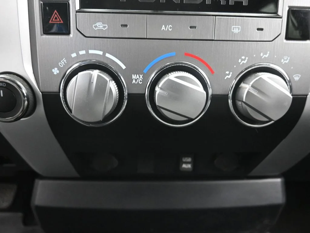 Used 2017 Gray Toyota SR5 image 19