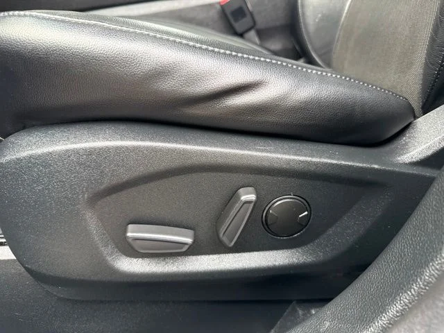 Used 2020 Blue Ford Titanium image 22