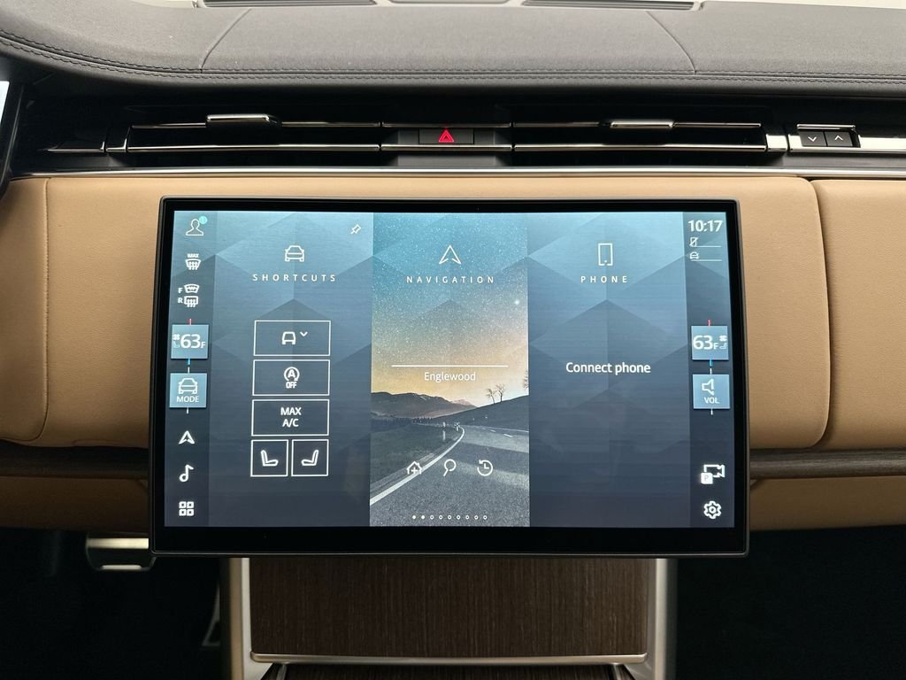 New 2026 Sunset Gold SV Bespoke Ultra Metallic Gloss Land Rover SE image 13