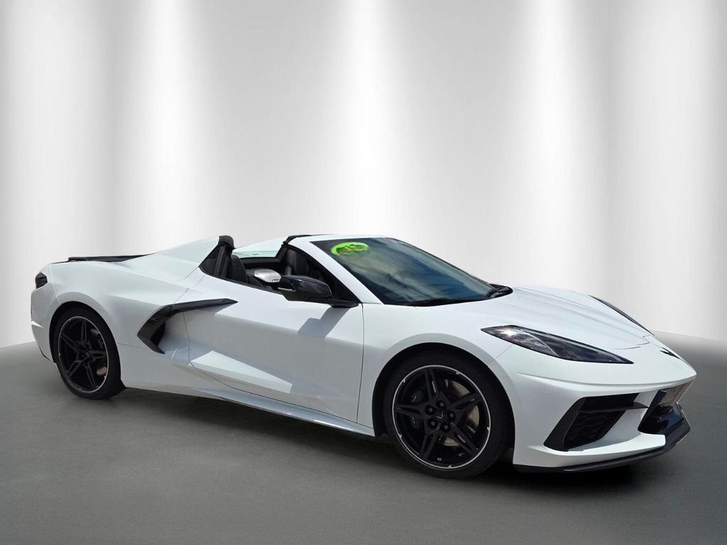 Used 2023 White Chevrolet Stingray image 2