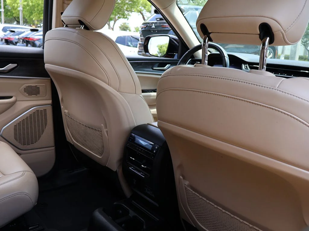 Used 2022 Red Jeep Limited image 42