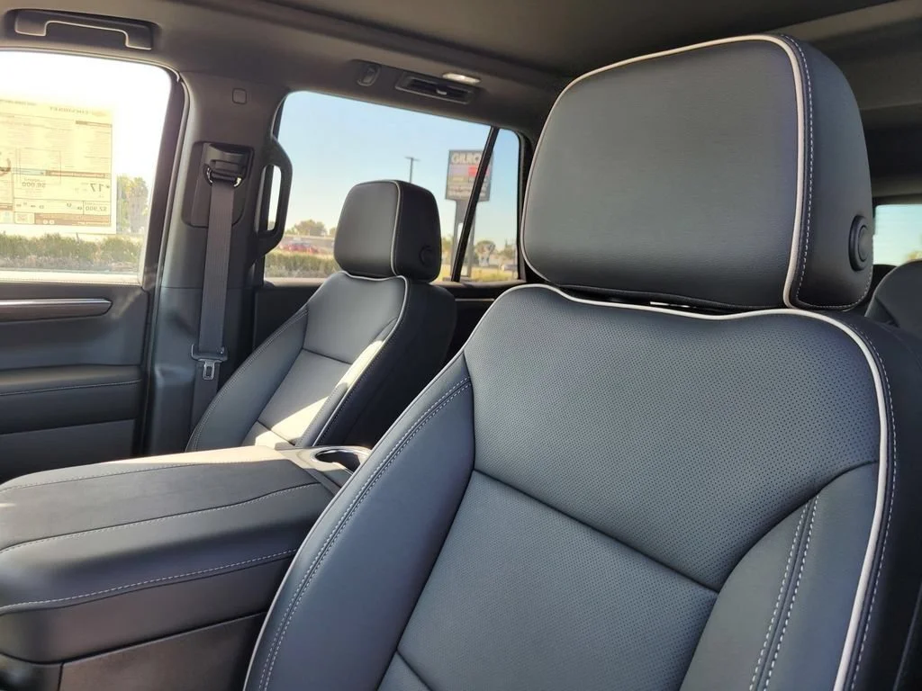2026 Chevrolet Tahoe Premier - Photo 13