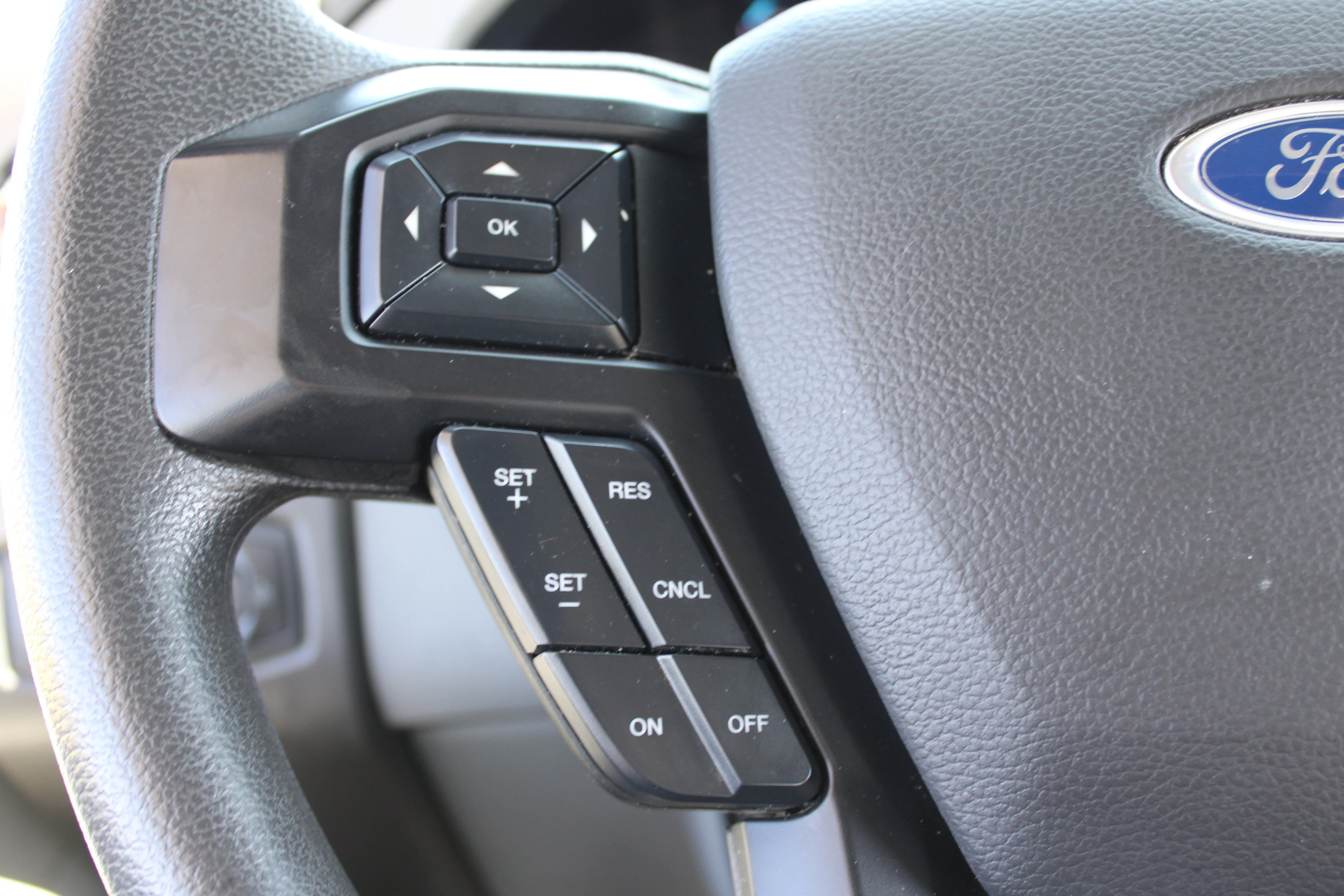 Used 2021 Oxford White Ford Base image 21
