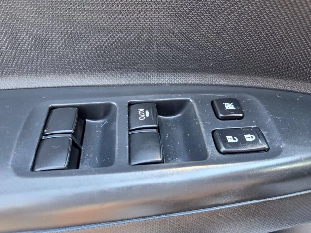 Used 2024 Gray Mitsubishi ES image 38