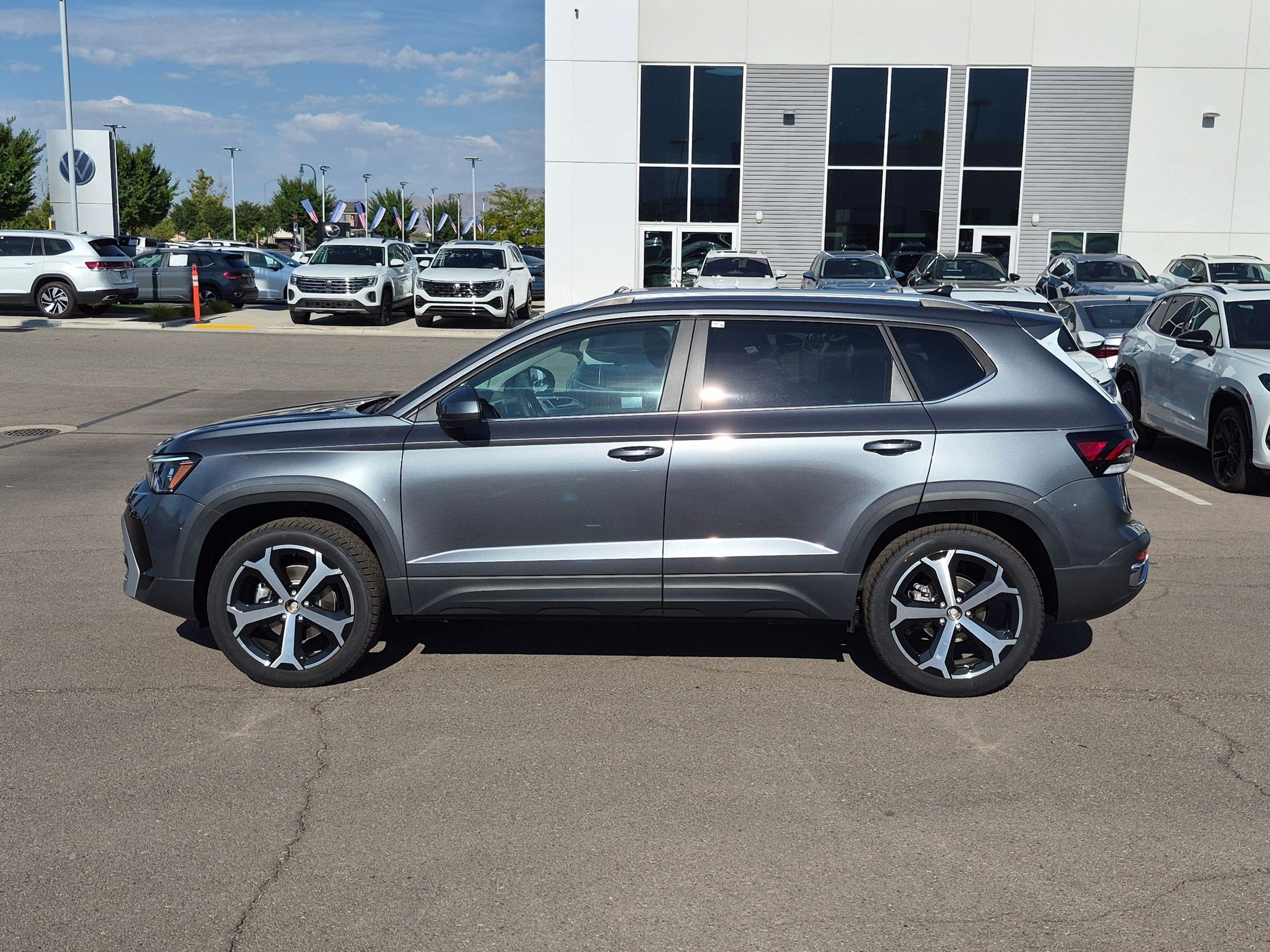 New 2026 Platinum Gray Metallic Volkswagen SEL image 7
