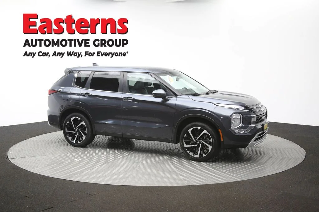 Used 2024 Gray Mitsubishi SE image 49