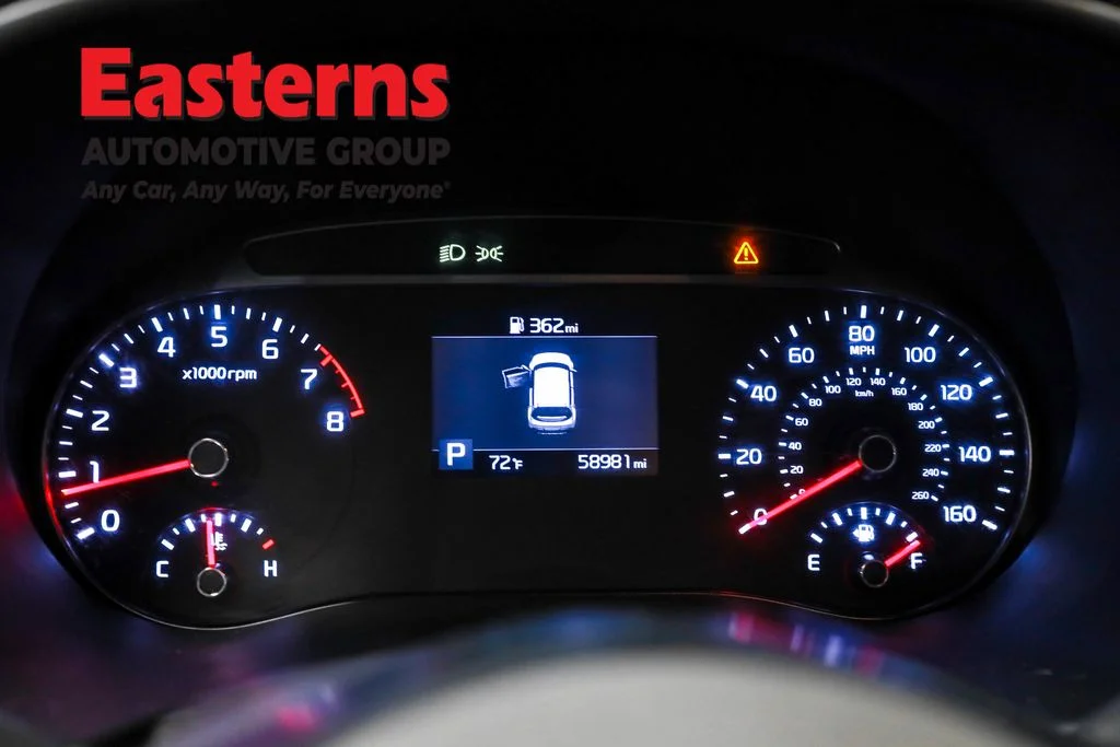 Used 2022 Red Kia LX image 18
