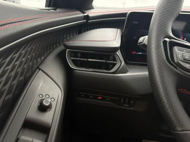 New 2026 White Knuckle Exterior Paint Dodge R/T Plus image 30
