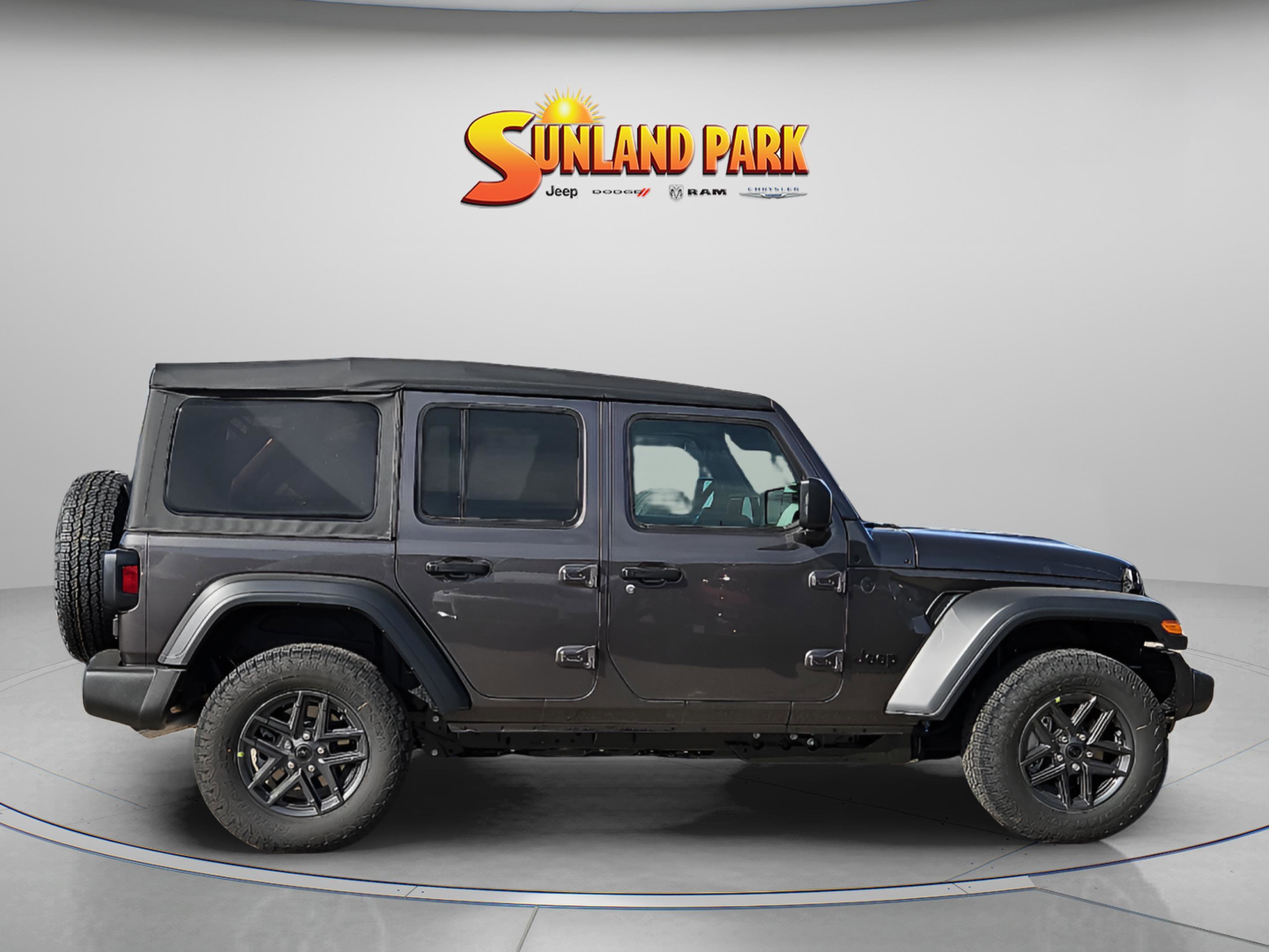 New 2026 Granite Crystal Metallic Clear-Coat Exterior Paint Jeep Sport S image 6