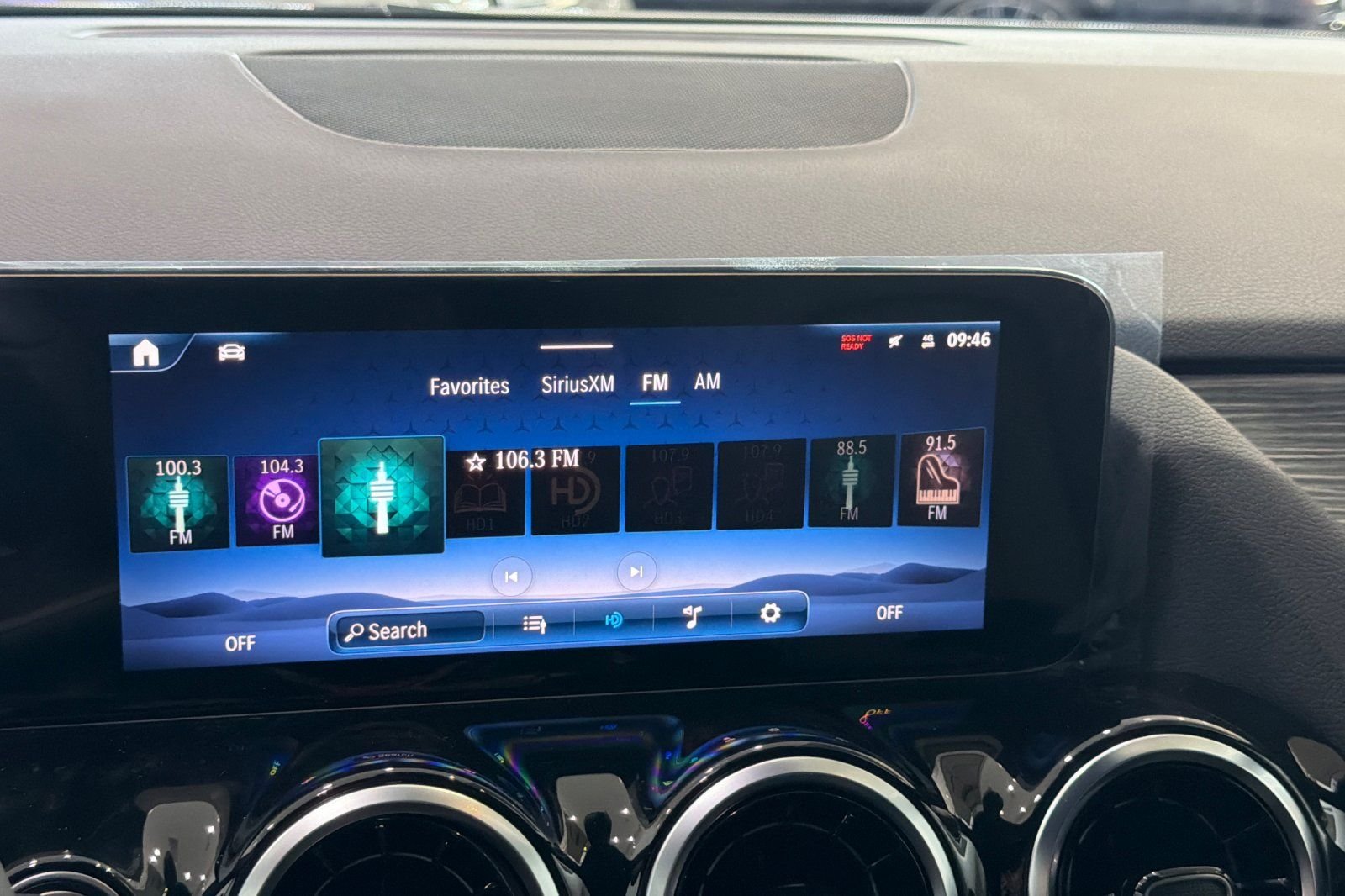 New 2026 Polar White Mercedes-Benz GLA 250 image 31