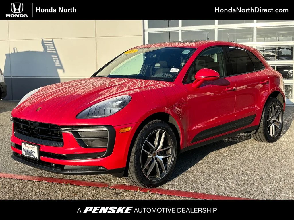 2023 Porsche Macan -'s photo
