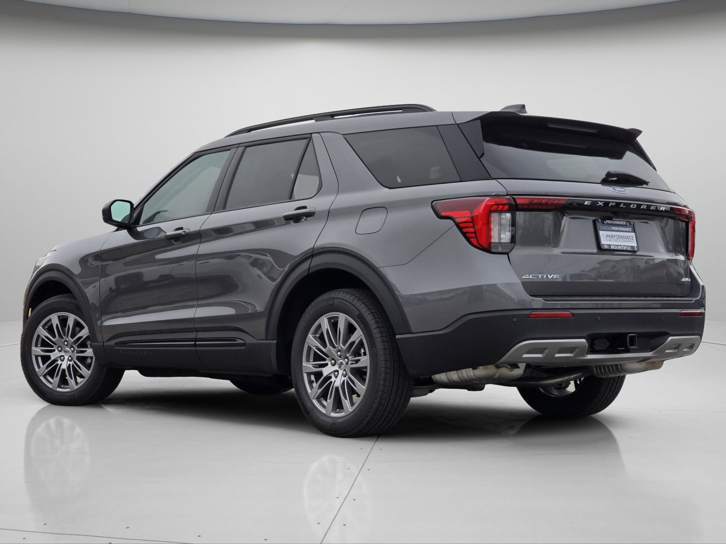 2026 Ford Explorer Active - Photo 6