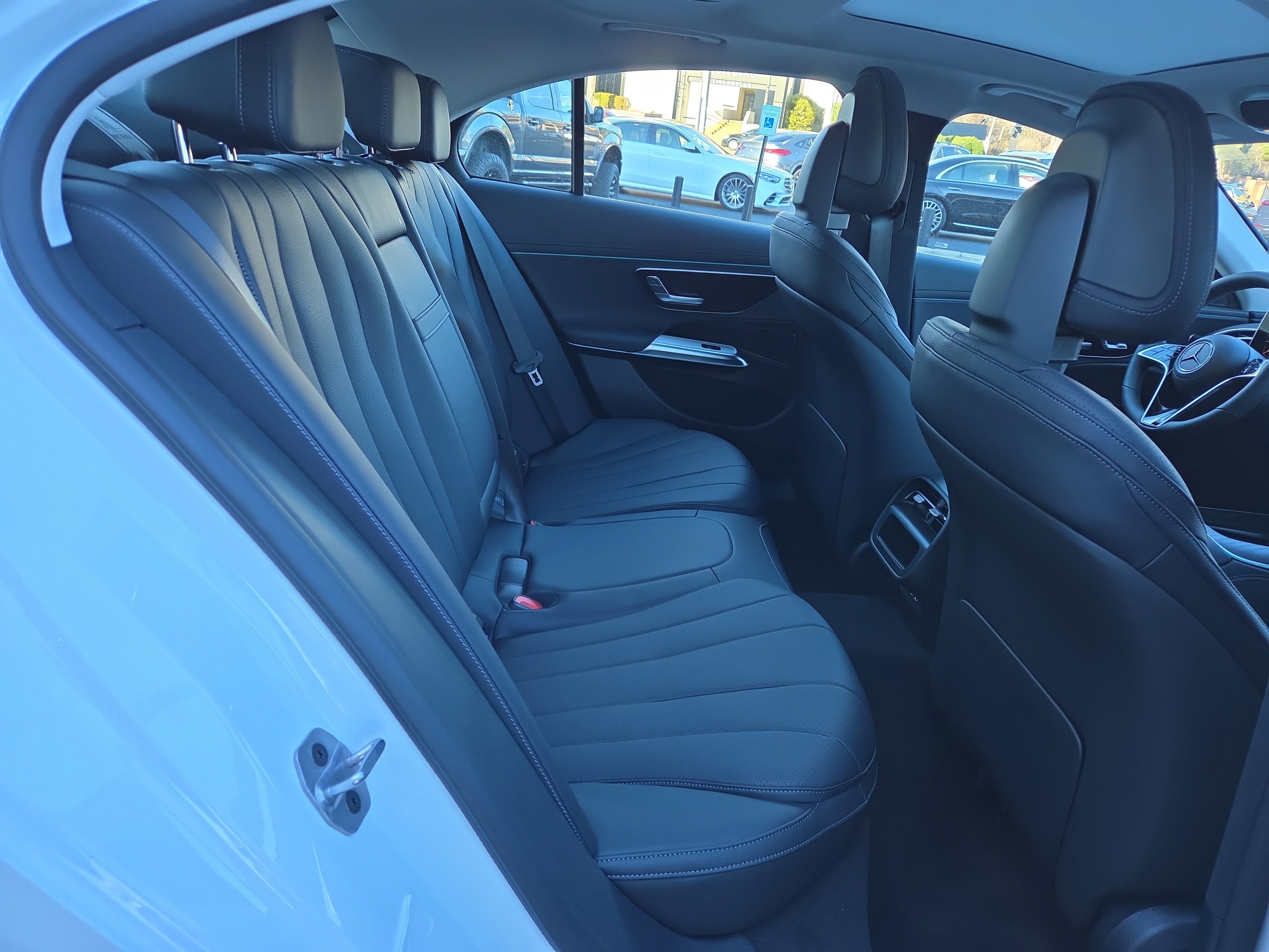 New 2026 Polar White Mercedes-Benz E 350 image 41
