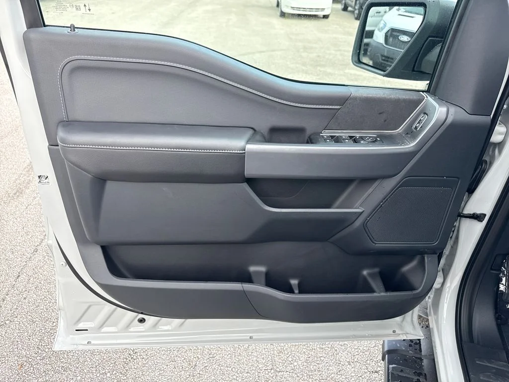 New 2026 White Ford XLT image 17