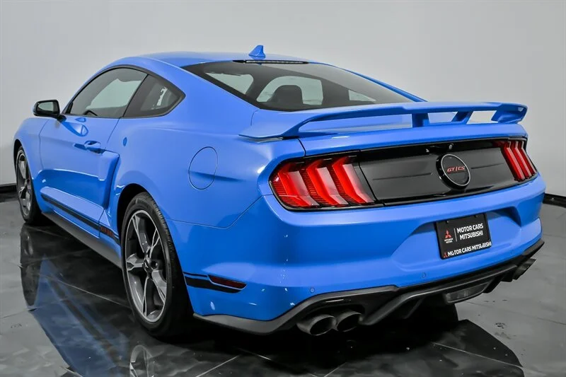 Used 2022 Grabber Blue Ford GT Premium image 8