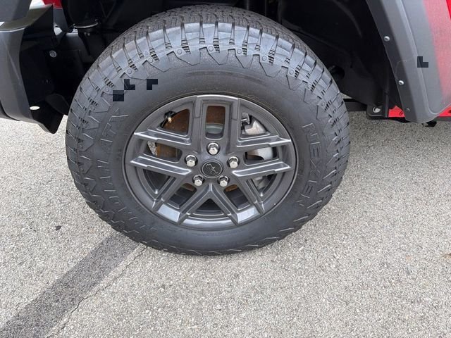 Used 2024 Red Jeep Sport S image 5